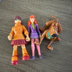 Scooby-Doo Action Figure Set - Velma, Daphne, and Scooby